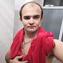 Ден, 33 года
