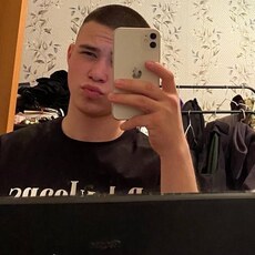 Фотография мужчины Дмитрий, 19 лет из г. Саяногорск