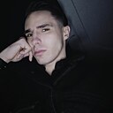 Роман, 25 лет