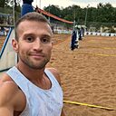 Денис, 33 года