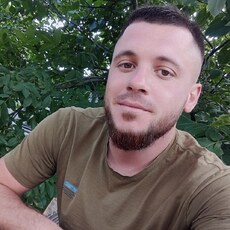 Фотография мужчины 𝒟𝓂𝒾𝓉𝓇𝒾𝓎, 29 лет из г. Алексеевка (Белгородская Обл)