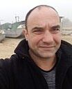 Maks, 44 года