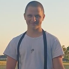 Фотография мужчины Саша, 19 лет из г. Варшава