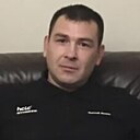 Лев, 42 года