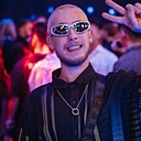 Денис, 24 года