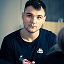 Рус Там, 26 лет