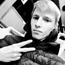 Максим, 23 года