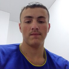 Фотография мужчины Артем, 18 лет из г. Сумы