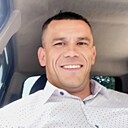 Михаил, 32 года