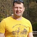 Холостяк, 42 года