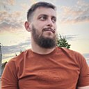 Ali, 32 года