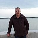 Максим, 44 года