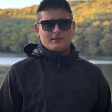 Фотография мужчины Михаил, 27 лет из г. Саратов