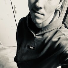 Фотография мужчины Игорь, 30 лет из г. Новошахтинск