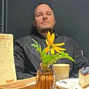 Макс, 33 года