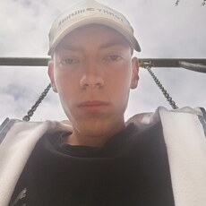 Фотография мужчины Рома, 20 лет из г. Миллерово