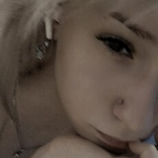 Фотография девушки Настя, 18 лет из г. Екатеринбург