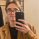Максим, 22 года