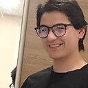 Озодвек, 19 лет