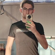 Фотография мужчины Максим, 19 лет из г. Строитель (Белгородская Обл)