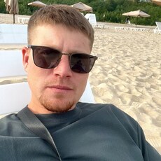 Фотография мужчины Юрий, 28 лет из г. Новый Уренгой