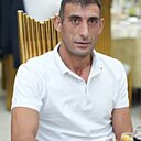 Հովո, 35 лет