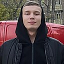 Максим, 22 года