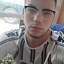 Максим, 24 года