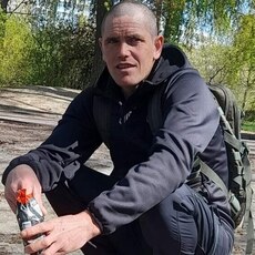 Petru, 40 из г. Берлин.