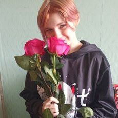 Фотография девушки Алина, 18 лет из г. Мончегорск