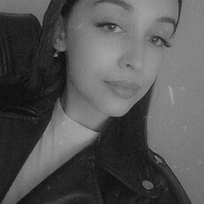 Фотография девушки Ксения, 18 лет из г. Улан-Удэ