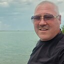 Михаил, 44 года