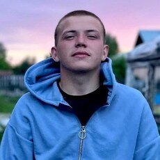 Фотография мужчины Антоша, 21 год из г. Вязьма