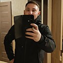 Михаил, 32 года