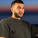 Mohamad, 24 года