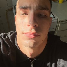 Фотография мужчины Толя, 22 года из г. Гусь Хрустальный