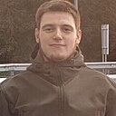 Макс, 24 года