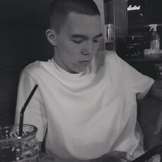 Фотография мужчины Артём, 19 лет из г. Сургут