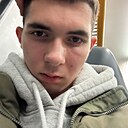 Максим, 20 лет