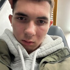 Фотография мужчины Максим, 20 лет из г. Москва