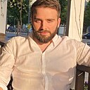 Geo, 32 года