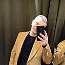Sergi, 44 года