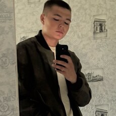 Фотография мужчины Влад, 19 лет из г. Калининград