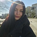 Ек, 33 года