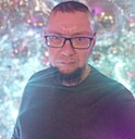 Денис, 44 года