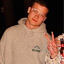 Максим, 24 года