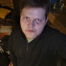 Фотография мужчины Даня, 18 лет из г. Комсомольск-на-Амуре