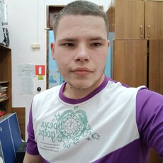 Фотография мужчины Лёша, 18 лет из г. Новочеркасск