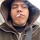 Артем, 22 года