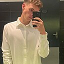 Анатолий, 20 лет